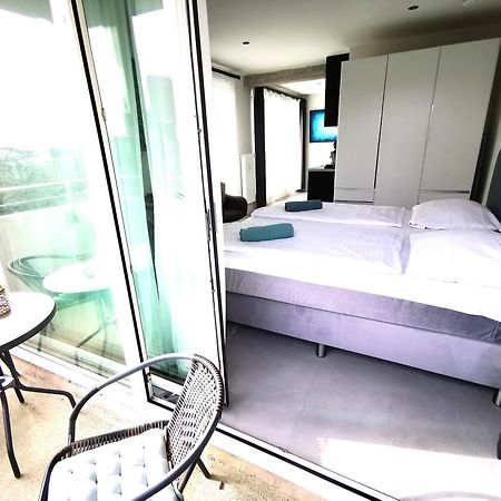 Hh 03 By Rockchair - Superhost Status - Modernes Apartment Mit Sonnigem Balkon & Premium Boxspringbetten In Winterhude - Hamburg Top Geheimtipp Ngoại thất bức ảnh