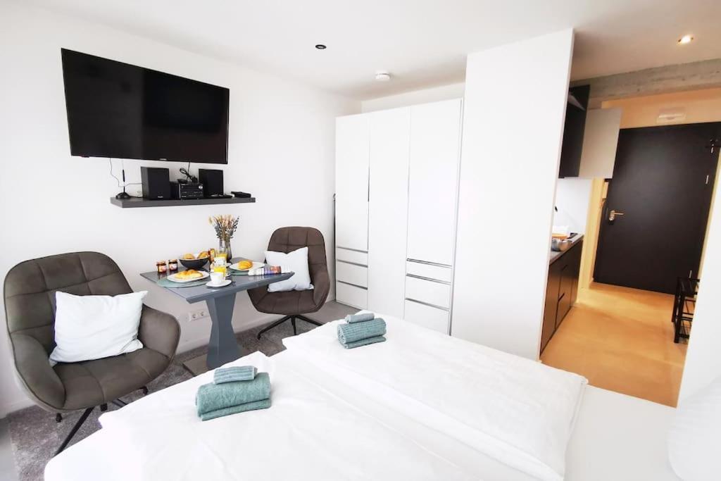 Hh 03 By Rockchair - Superhost Status - Modernes Apartment Mit Sonnigem Balkon & Premium Boxspringbetten In Winterhude - Hamburg Top Geheimtipp Ngoại thất bức ảnh