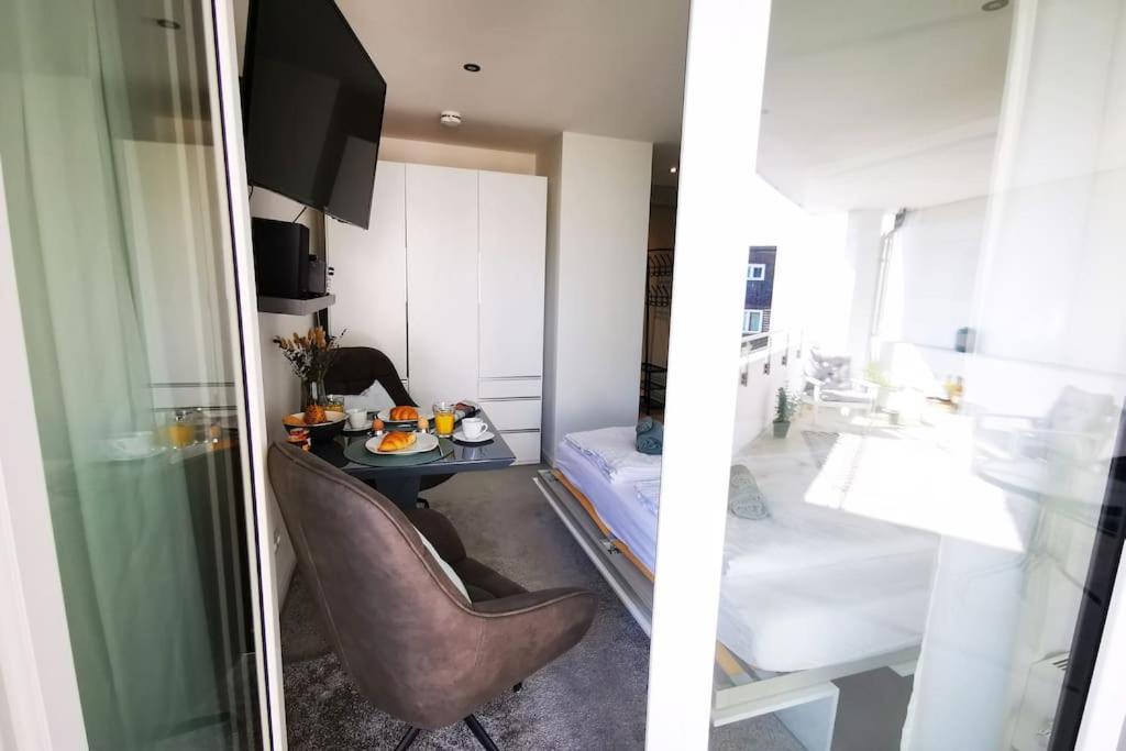 Hh 03 By Rockchair - Superhost Status - Modernes Apartment Mit Sonnigem Balkon & Premium Boxspringbetten In Winterhude - Hamburg Top Geheimtipp Ngoại thất bức ảnh