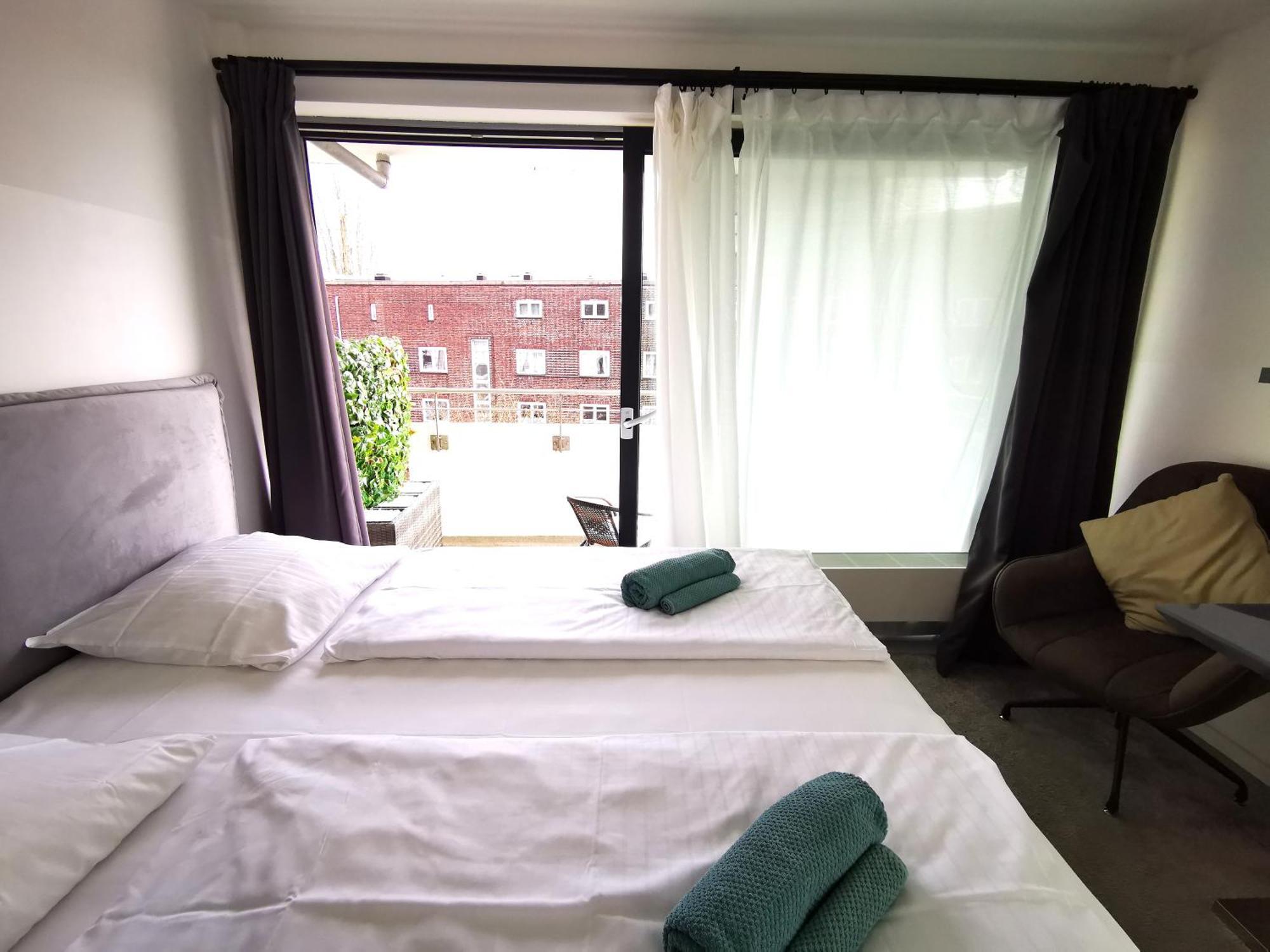 Hh 03 By Rockchair - Superhost Status - Modernes Apartment Mit Sonnigem Balkon & Premium Boxspringbetten In Winterhude - Hamburg Top Geheimtipp Ngoại thất bức ảnh